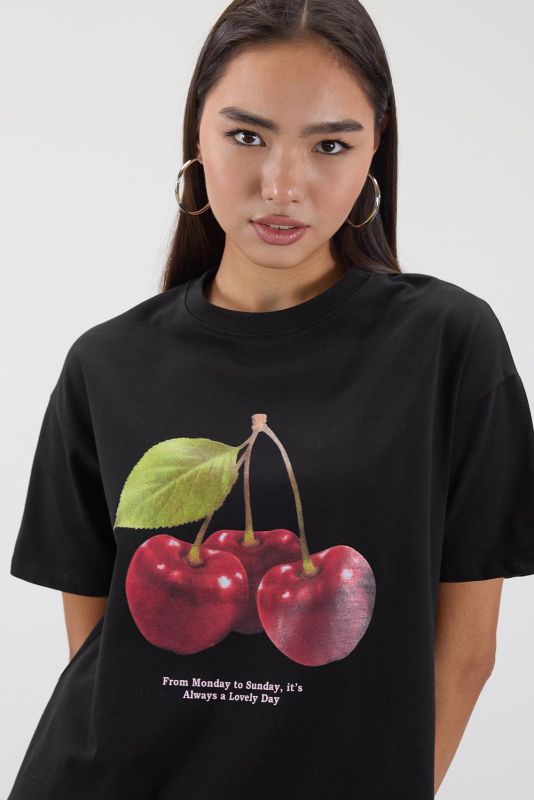 Black Crew Neck Cherry Printed T-Shirt P10327-K7