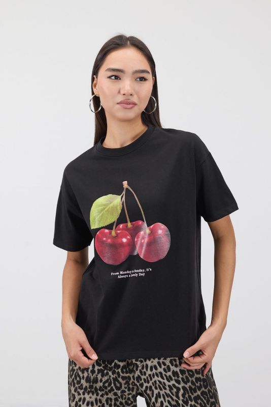 Black Crew Neck Cherry Printed T-Shirt P10327-K7