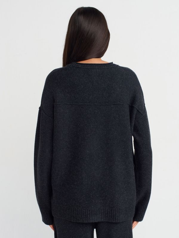 10636 Crew-Neck Stitch Detailed Knit Sweater-Anthracite