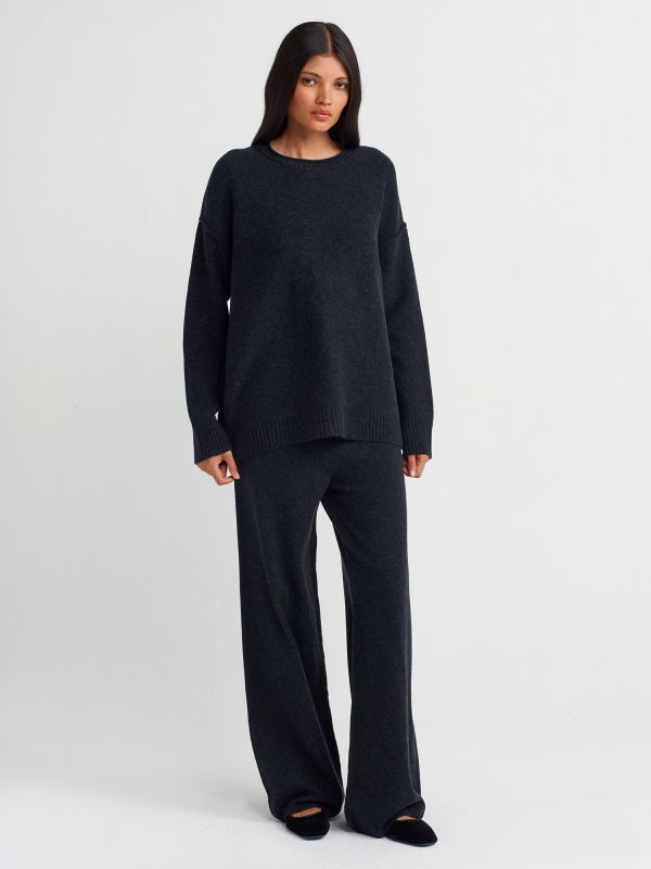 10636 Crew-Neck Stitch Detailed Knit Sweater-Anthracite