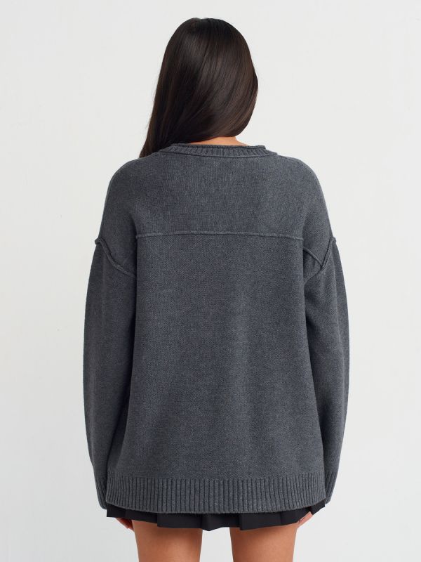 10636 Crew-Neck Stitch Detailed Sweater-Smoked M.