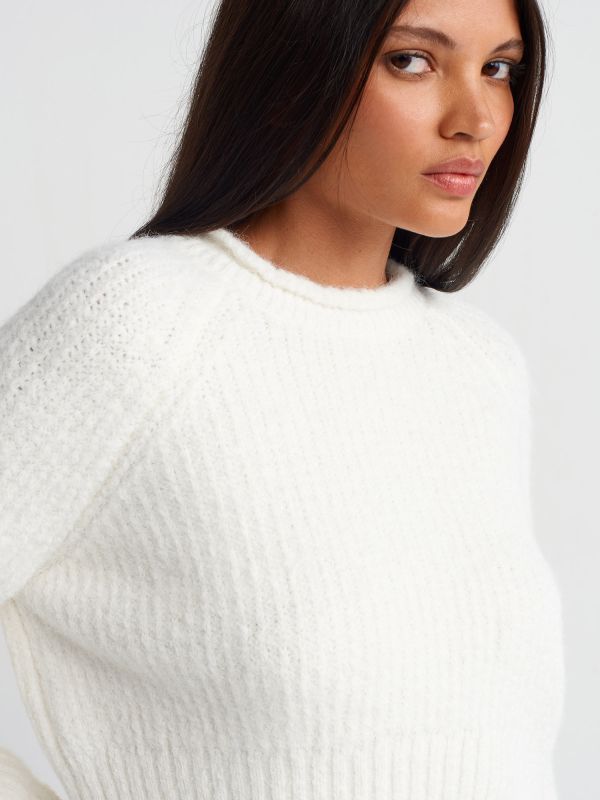 10644 Crew Neck Soft Textured Short Sweater-Ecru