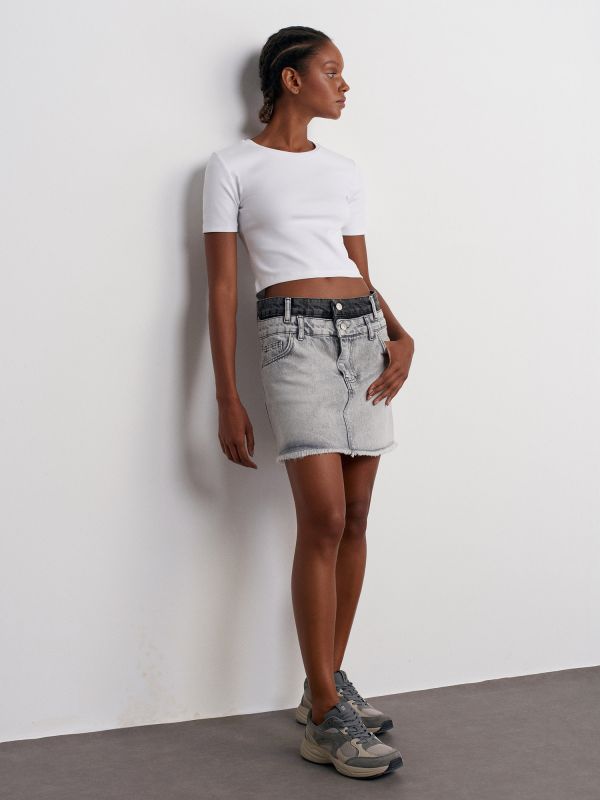 30124 Crop T-Shirt-White