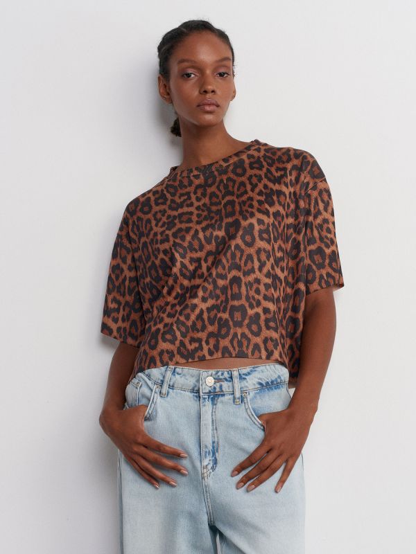 10616 Crew Neck Leopard Printed Sweater Blouse-Camel