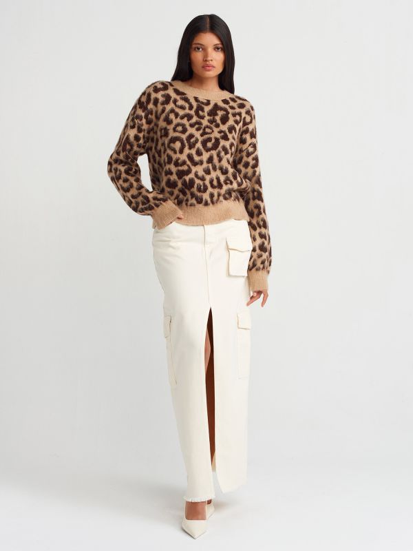 10632 Crew-Neck Leopard Shard Knit Sweater-Dark Beige