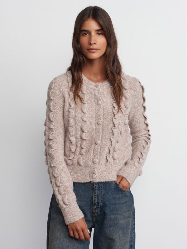 60267 Crew-Neck Frilly Buttoned Sweater Cardigan-Mink M.